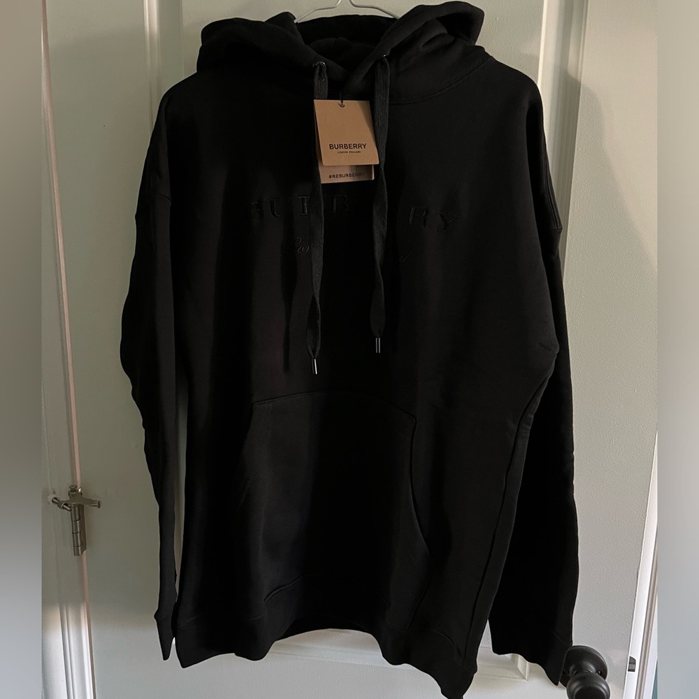 Burberry Logo Sweatshirt with hoodie.Black.Size L.